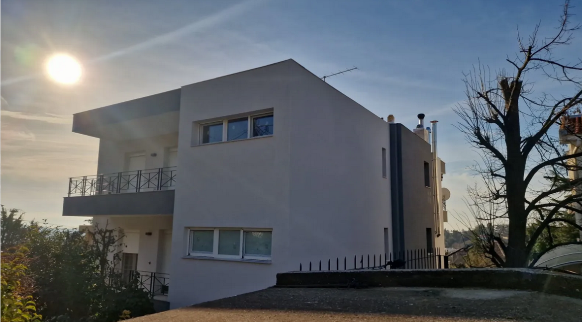 Screenshot 2024-03-09 at 06-36-35 Διαμέρισμα για ενοικίαση 132τ.μ. 1.100€ - Συνοικισμός Νόμου 751 Spiti24