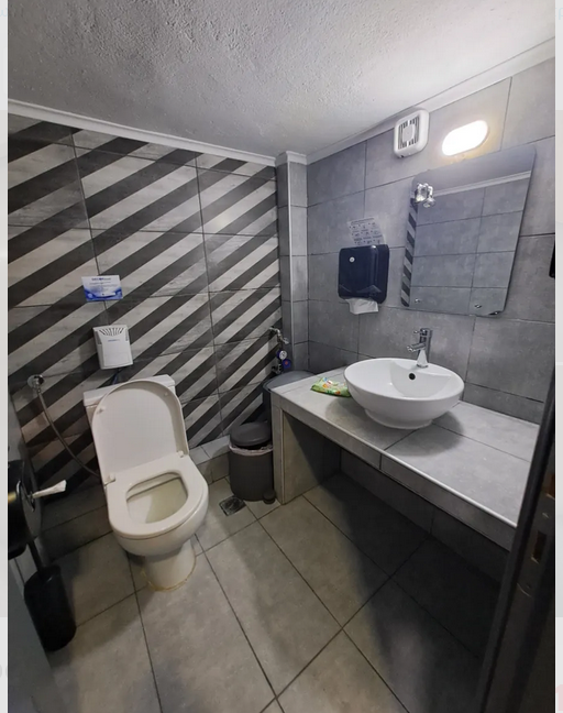 Screenshot 2024-08-14 at 11-38-02 Γραφείο για αγορά 320τ.μ. 1.100.000€ - Ιστορικό Κέντρο Spiti24