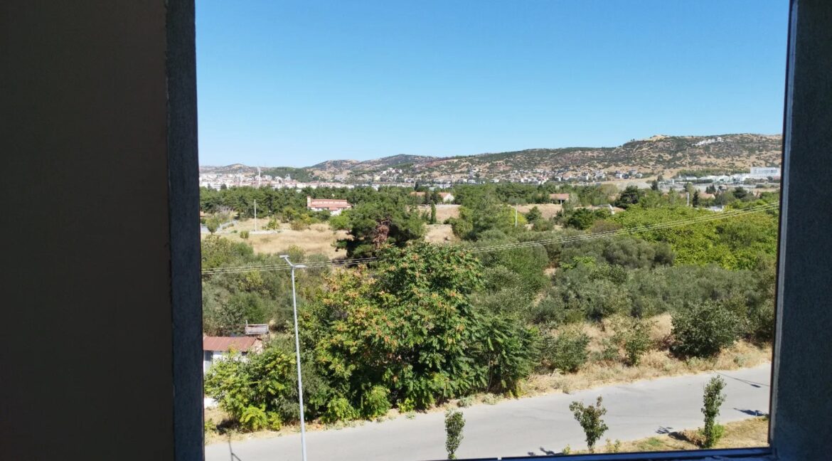 imgi_42_332127807_1600x1200